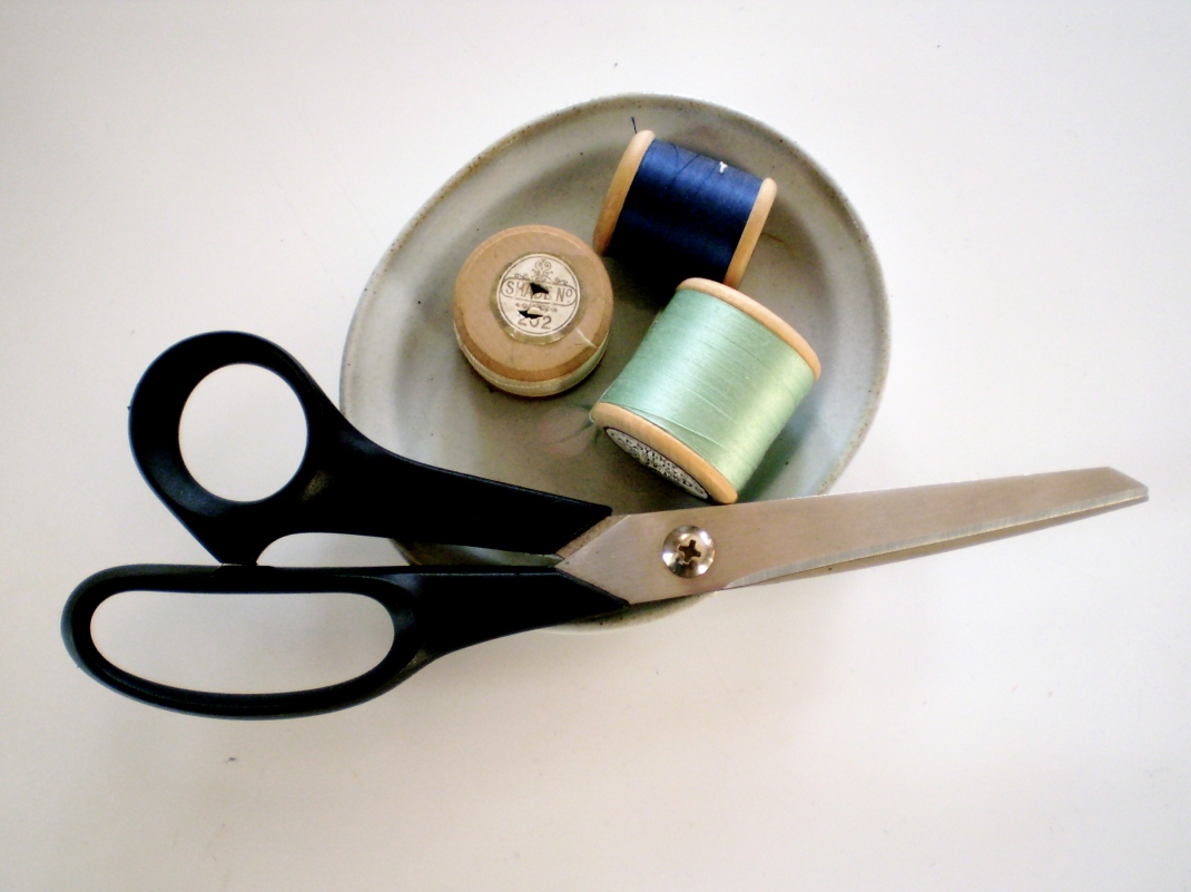Scissors & thread
